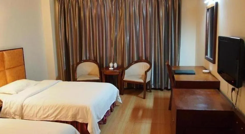 Hotel Jtour Inn Zhuhai Xiangzhou Mingzhu Light Rail Station