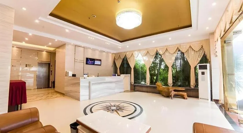Jtour Inn Zhuhai Xiangzhou Mingzhu Light Rail Station 2*,